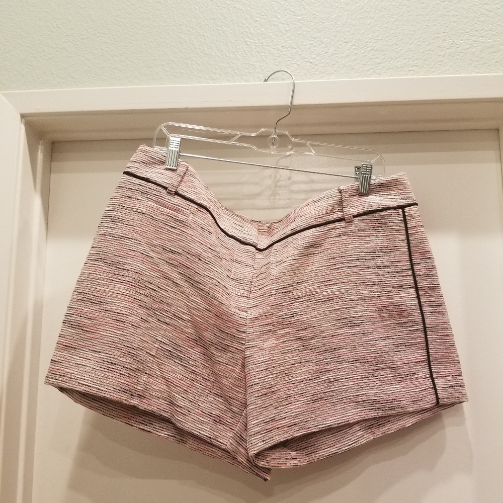 🌸Loft Pink and Black Shorts